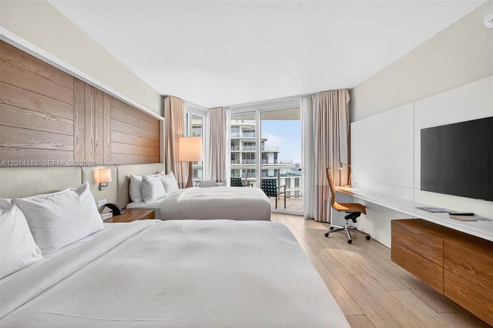 Beach House Hilton · #2412 in Fort Lauderdale - Photo 8