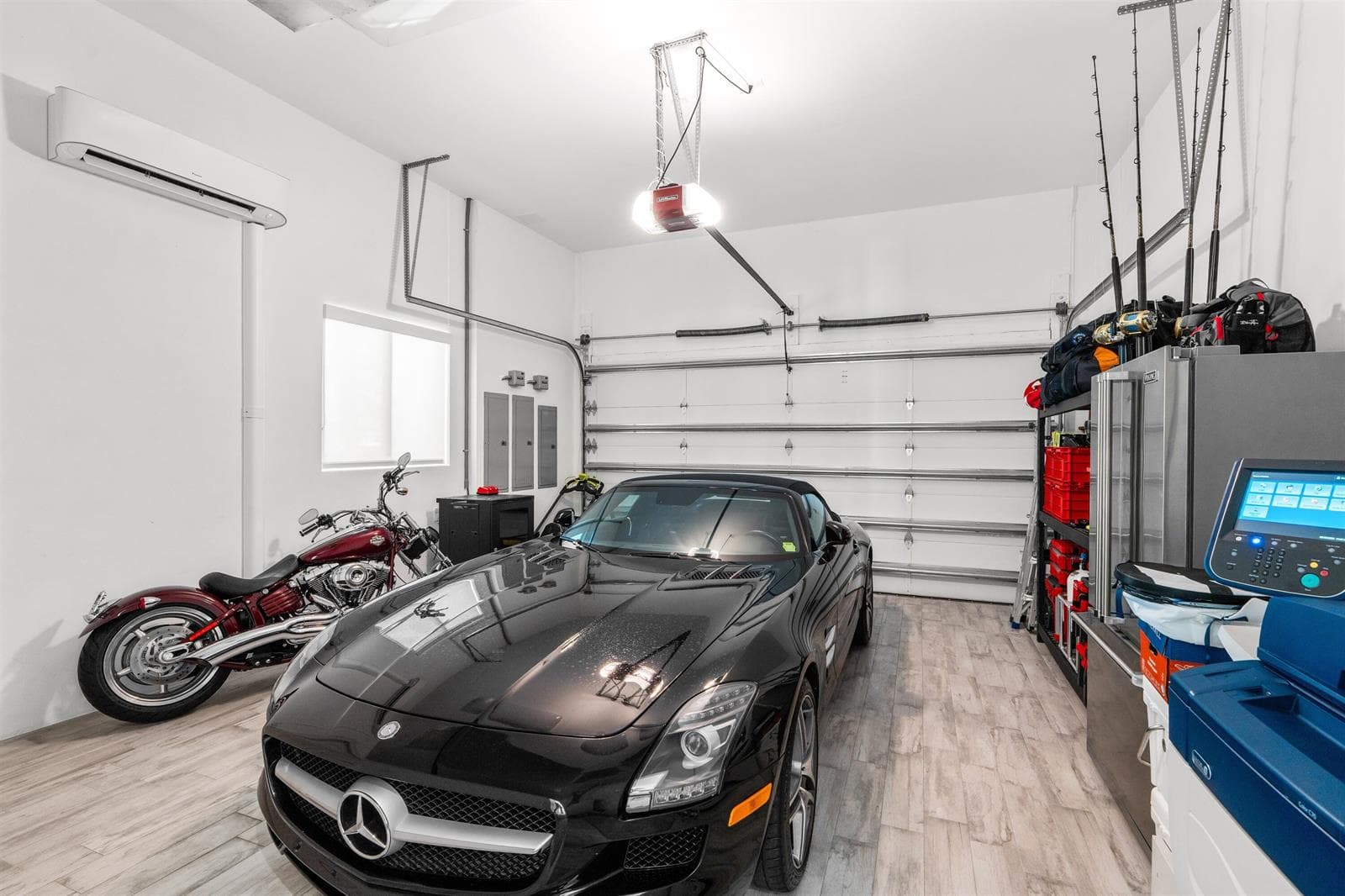 GARAGE