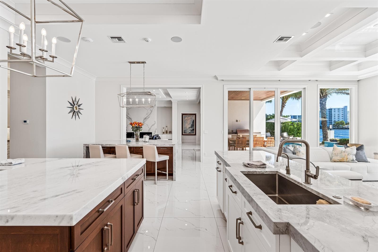 KITCHEN_TO_LIVING