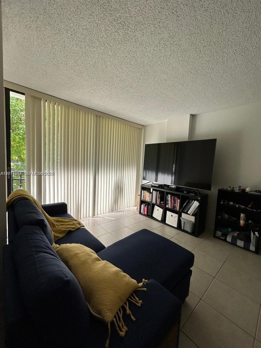 PLAZA OF AMERICAS CONDO P · #322 in Sunny Isles Beach - Photo 10