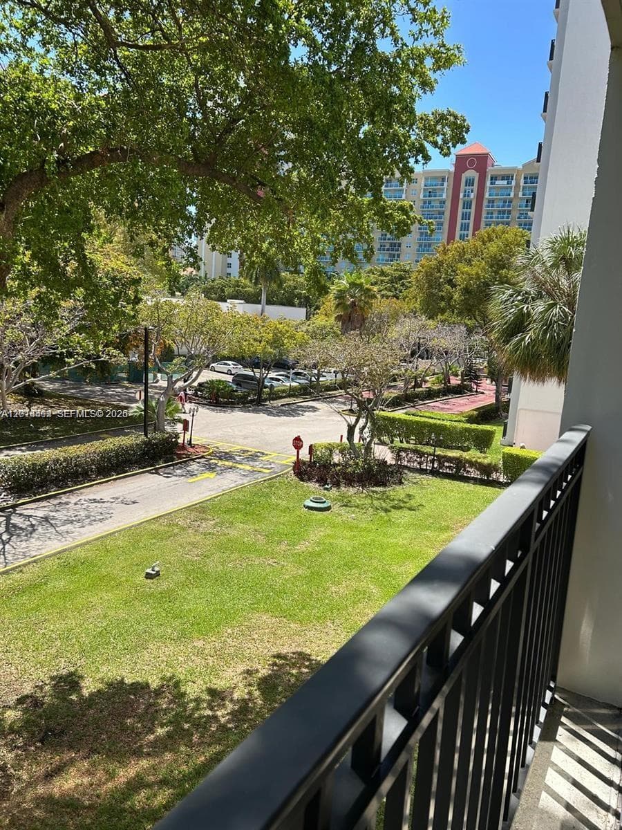 PLAZA OF AMERICAS CONDO P · #322 in Sunny Isles Beach - Photo 14