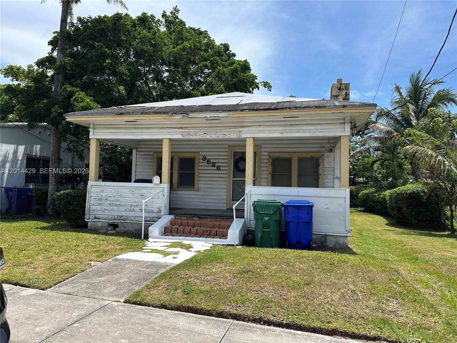 3566 Thomas Ave photo 1