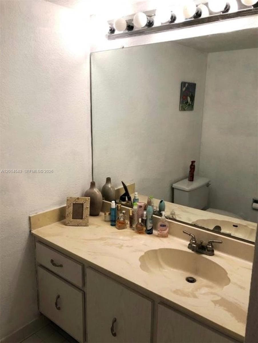 OLYMPUS CONDO · #418 in Hallandale Beach - Photo 11