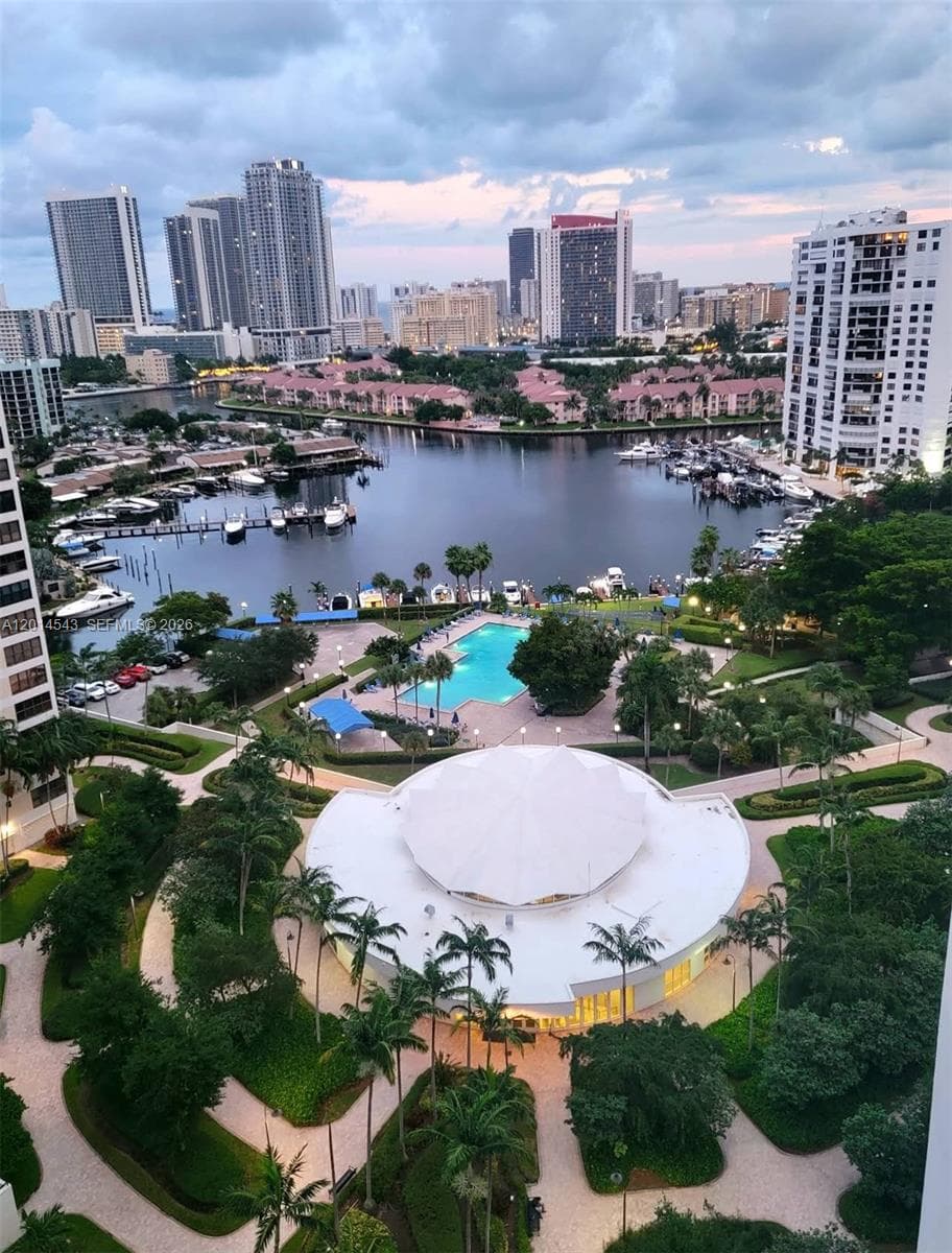 OLYMPUS CONDO · #418 in Hallandale Beach - Photo 4