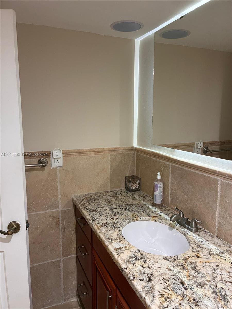 Commodore Plaza · #1 in Aventura - Photo 10