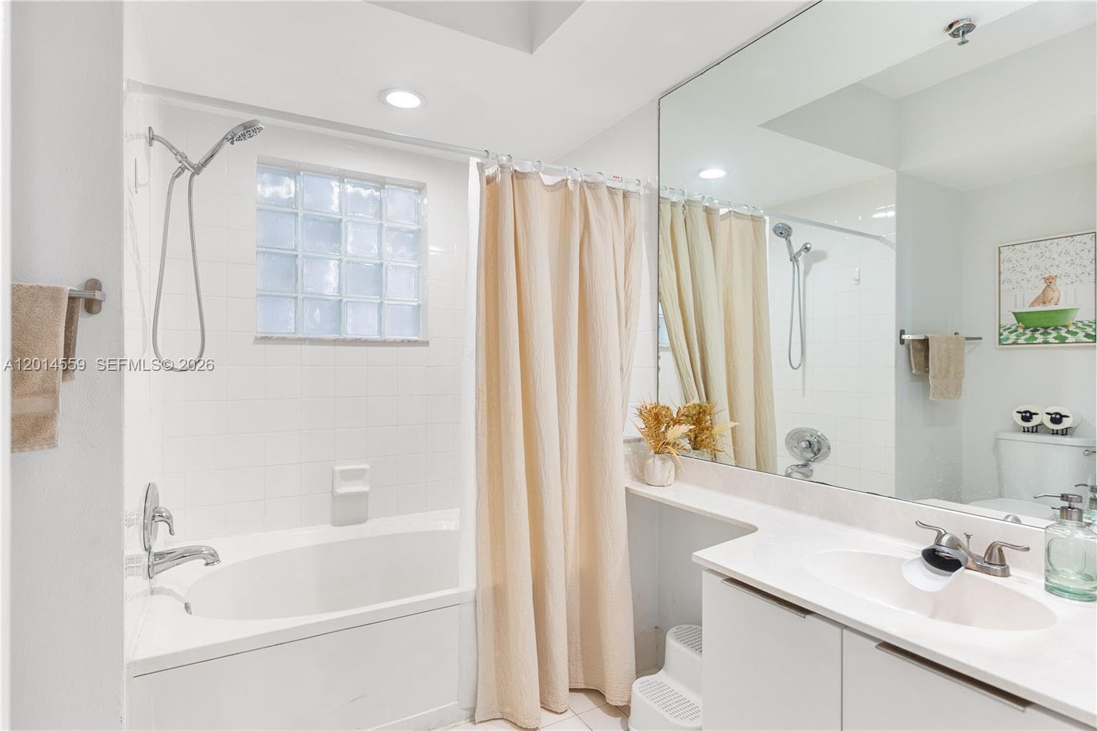 VILLAGE BY THE BAY CONDO · #6304 in Aventura - Photo 17