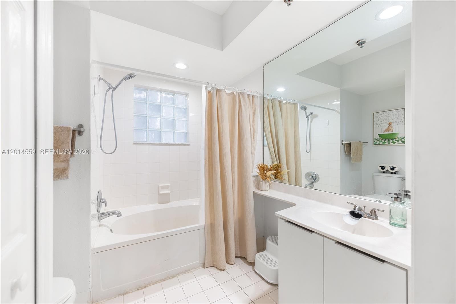 VILLAGE BY THE BAY CONDO · #6304 in Aventura - Photo 16