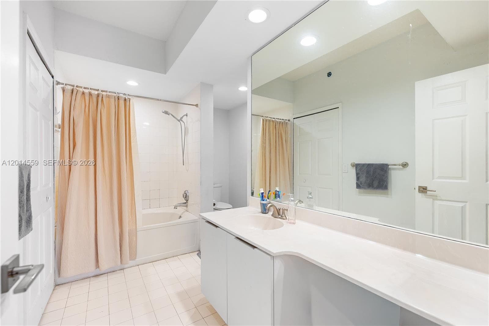 VILLAGE BY THE BAY CONDO · #6304 in Aventura - Photo 18