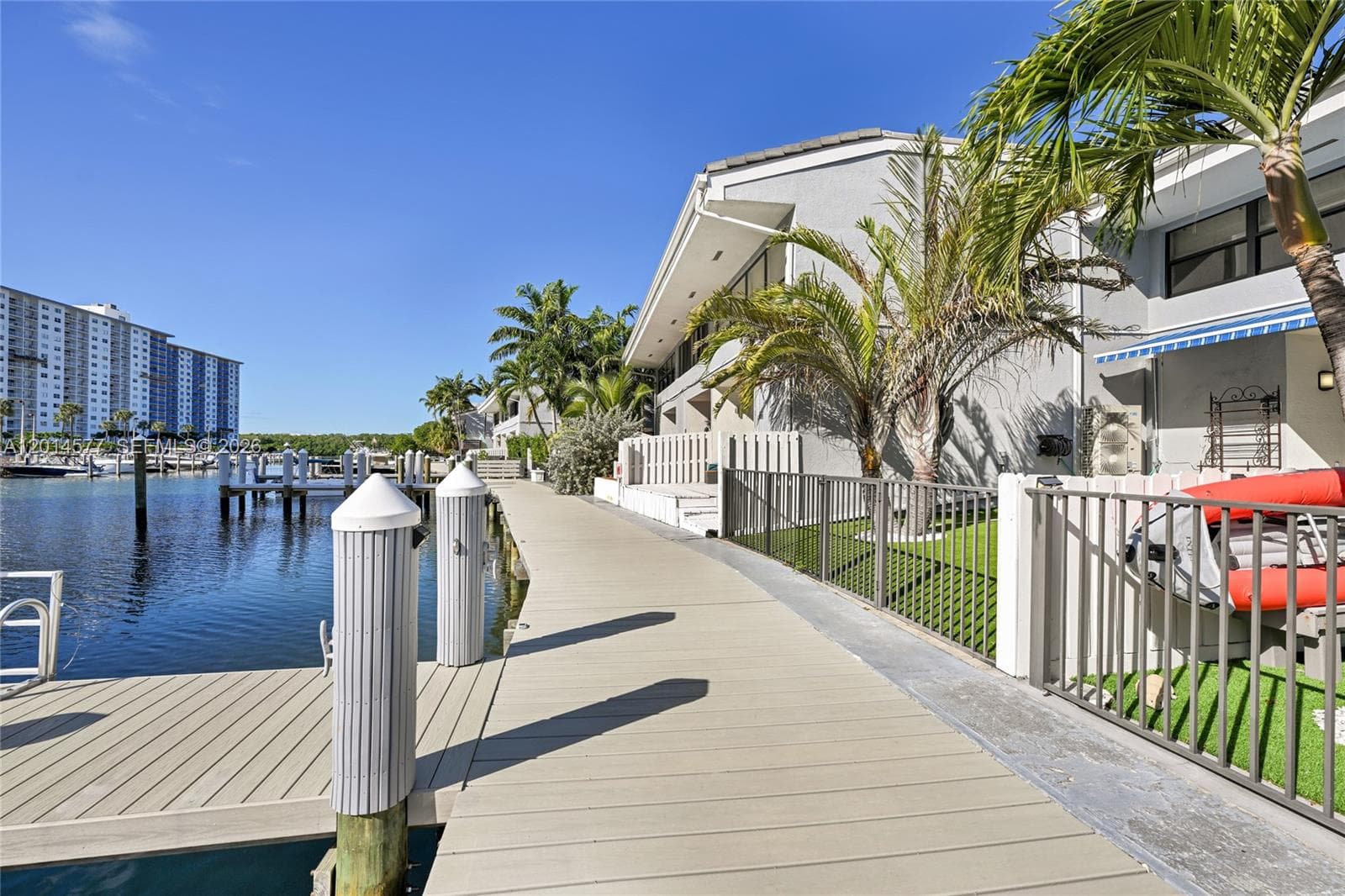 310 Poinciana Dr #802 photo 20
