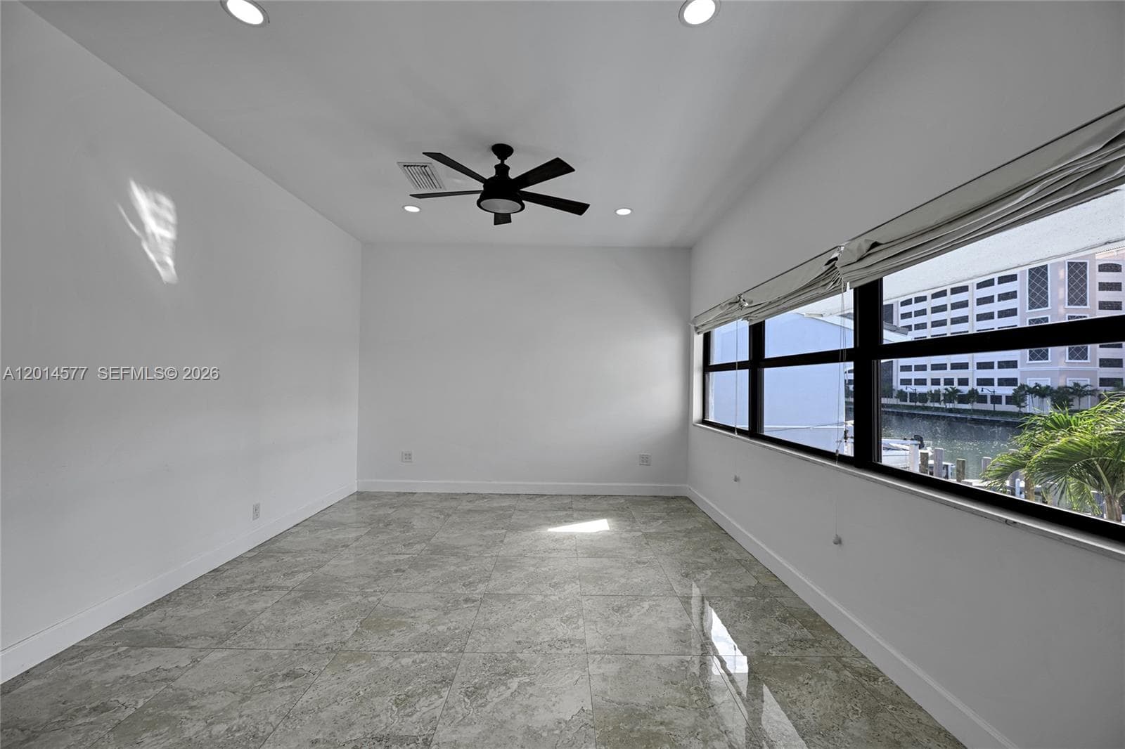 310 Poinciana Dr #802 photo 9