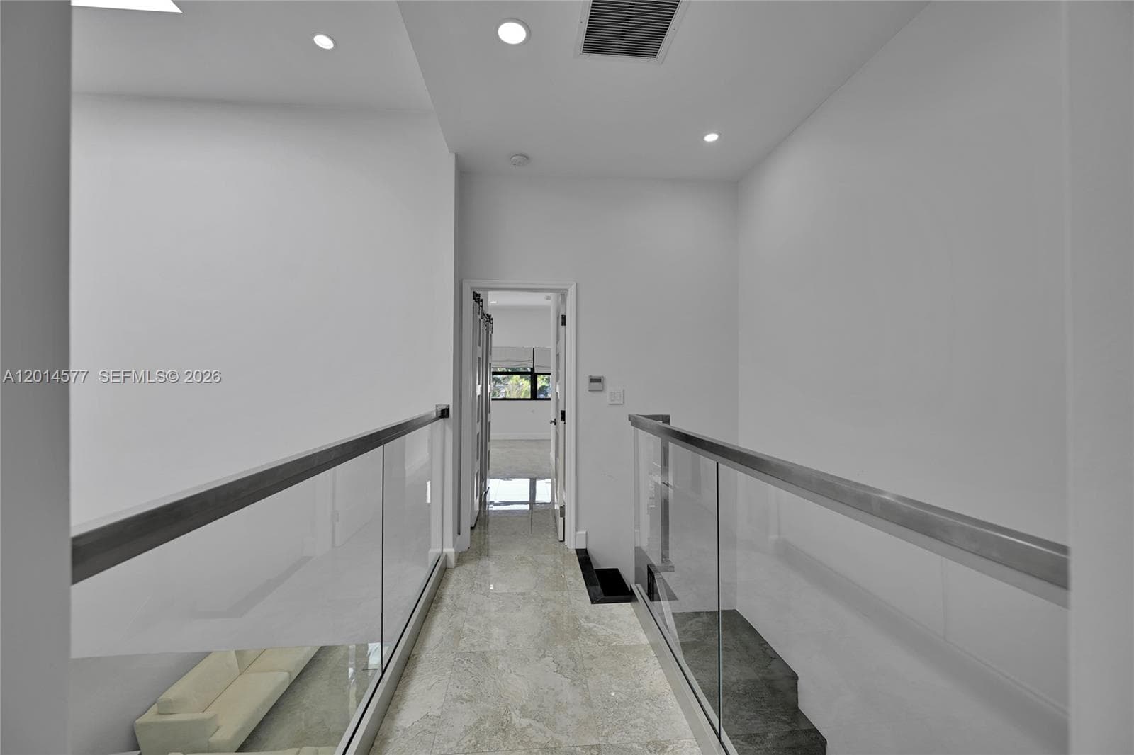 310 Poinciana Dr #802 photo 8