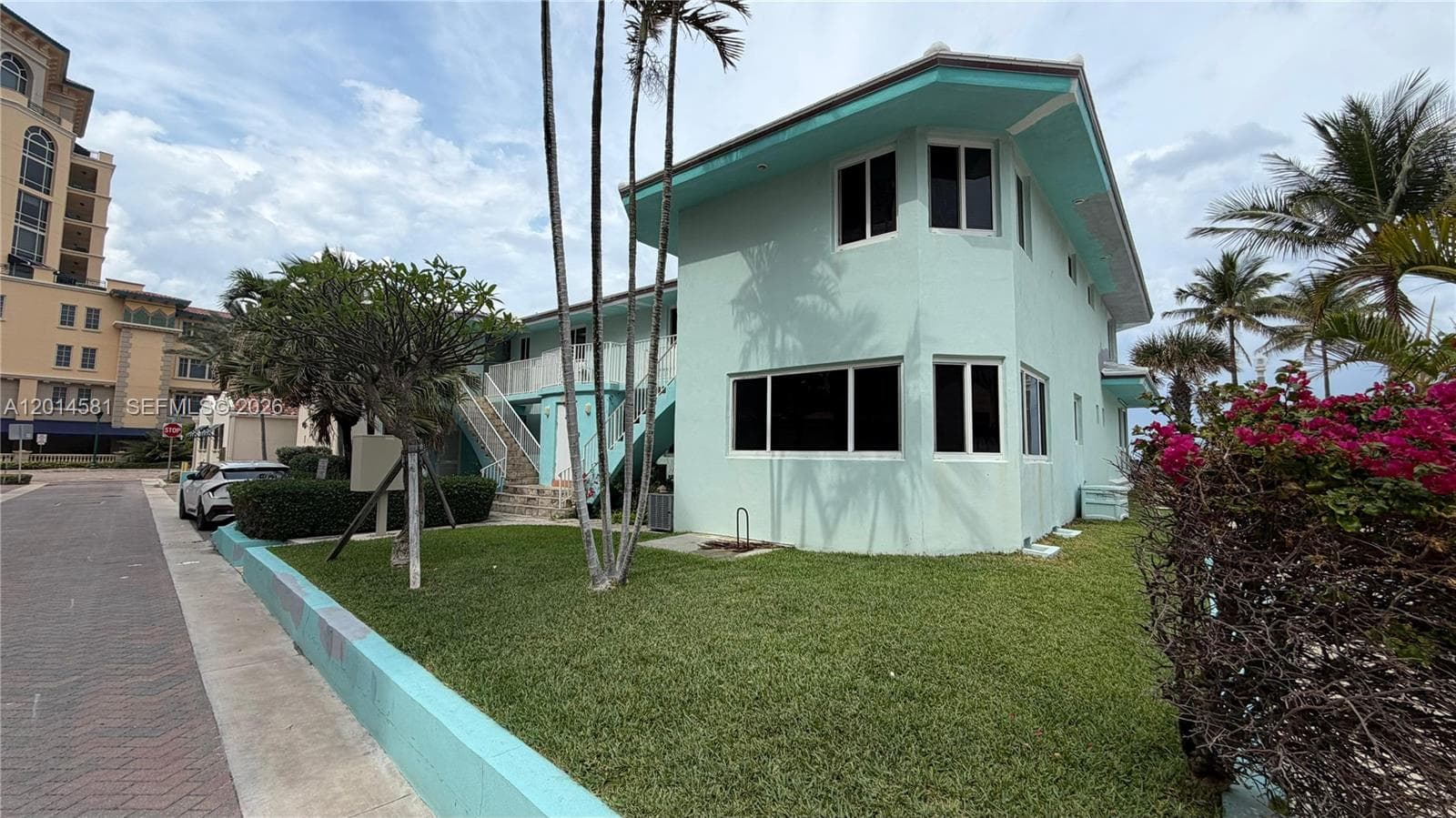 ATLANTIC WHITECAPS CONDO · #1 in Hollywood - Photo 5
