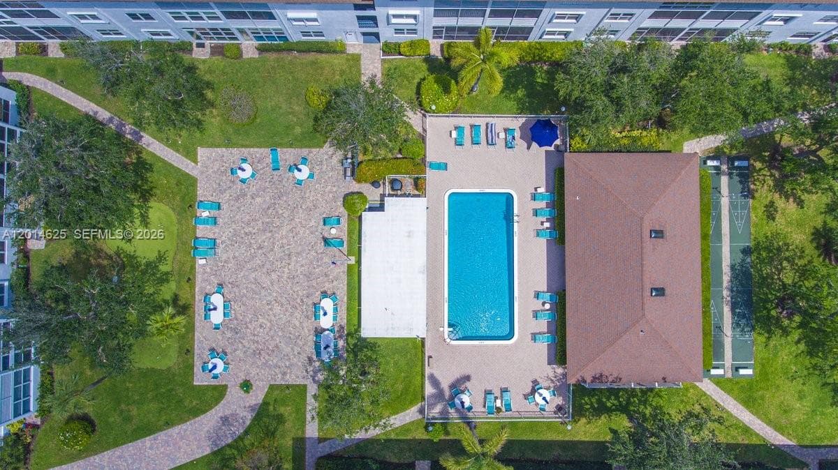 GARDENS BY THE SEA CONDO · #307 in Lauderdale By The Sea - Photo 32