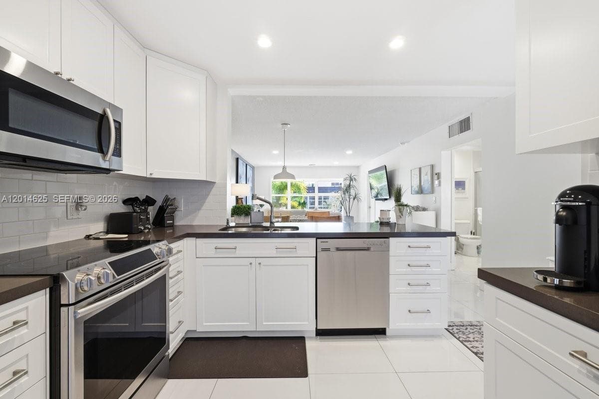 GARDENS BY THE SEA CONDO · #307 in Lauderdale By The Sea - Photo 8