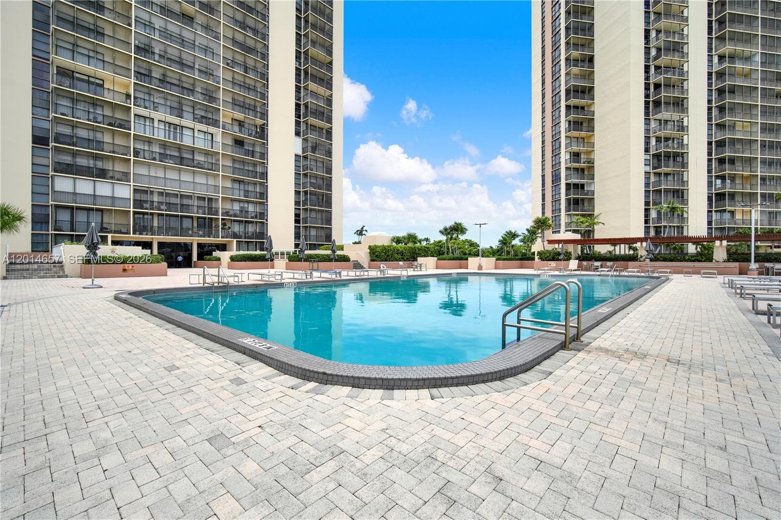 CORONADO CONDO TOWER ! · #1608 in Aventura - Photo 27