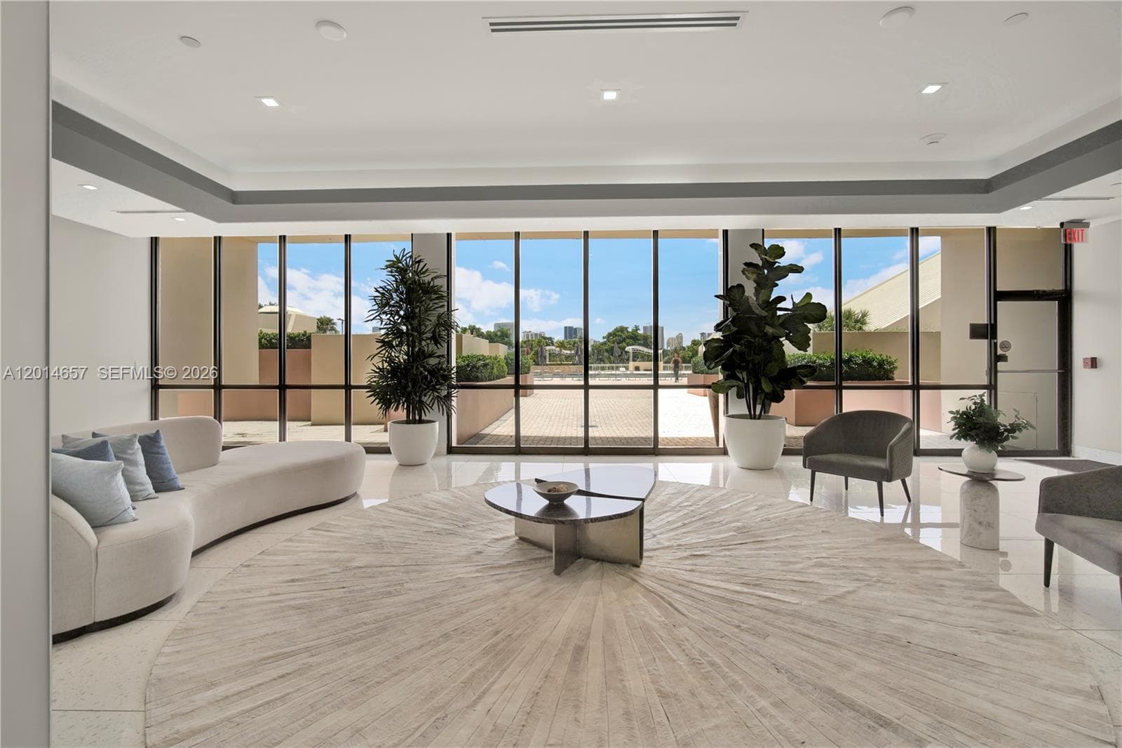 CORONADO CONDO TOWER ! · #1608 in Aventura - Photo 2