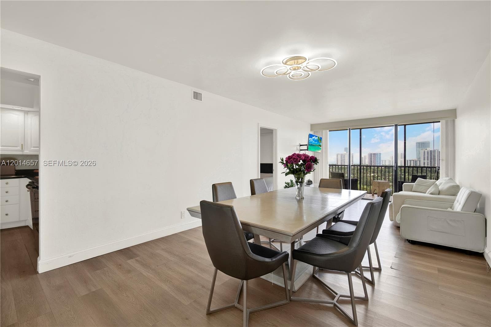 CORONADO CONDO TOWER ! · #1608 in Aventura - Photo 5