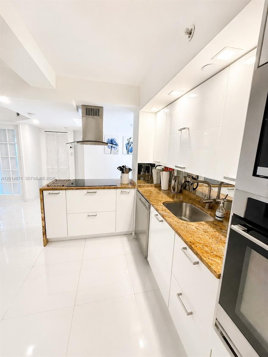 THE COLLINS CONDO · #614 in Miami Beach - Photo 10