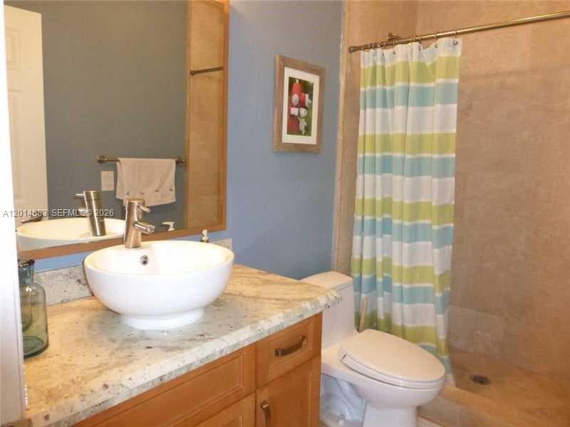 9026 SW 160th Ter photo 32