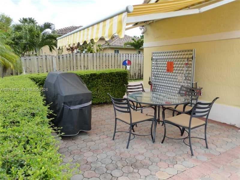 9026 SW 160th Ter photo 10