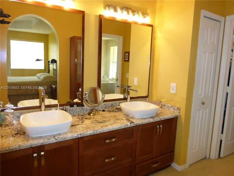 9026 SW 160th Ter photo 31