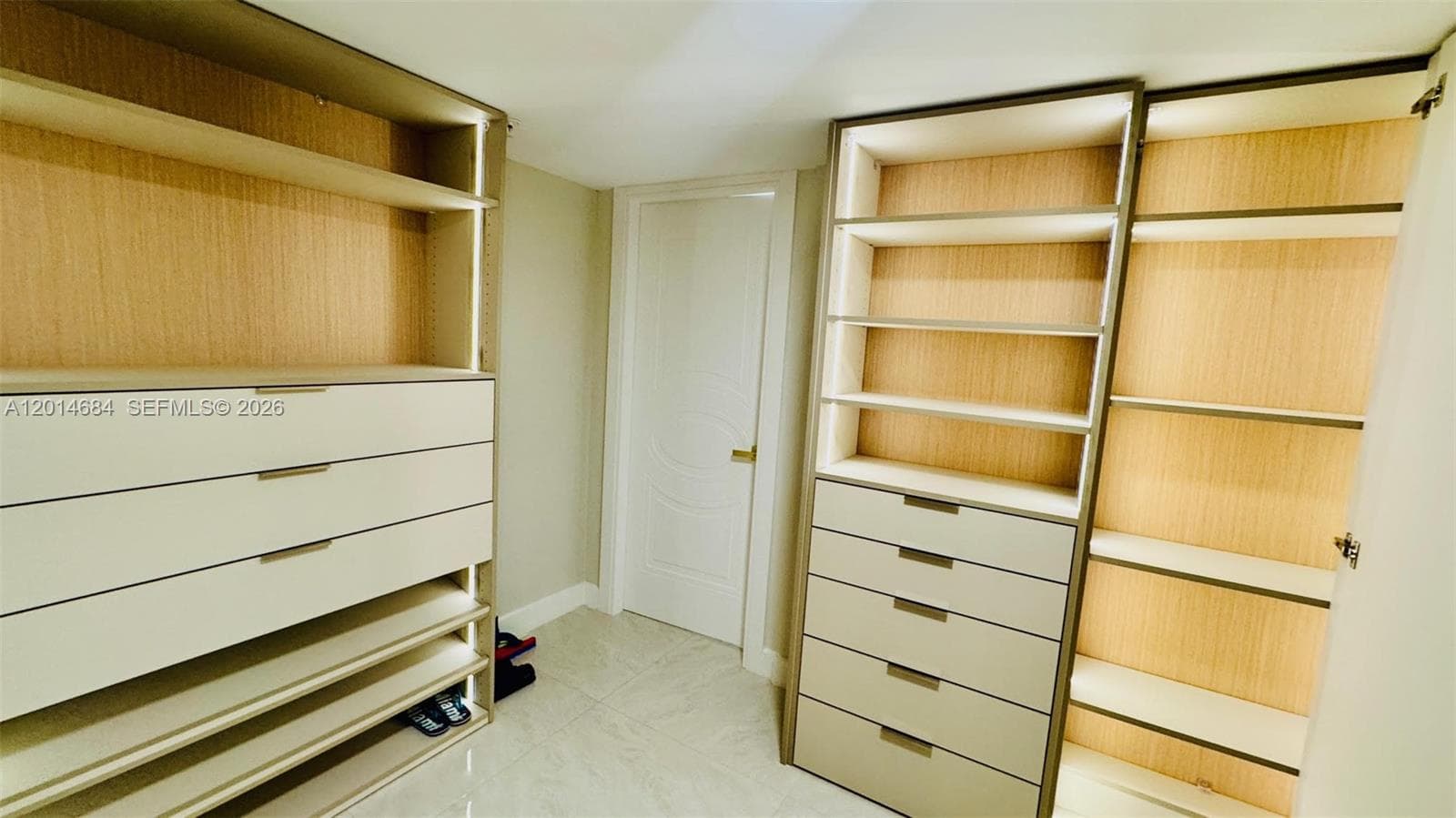 WINSTON TOWERS 600 CONDO · #811 in Sunny Isles Beach - Photo 46