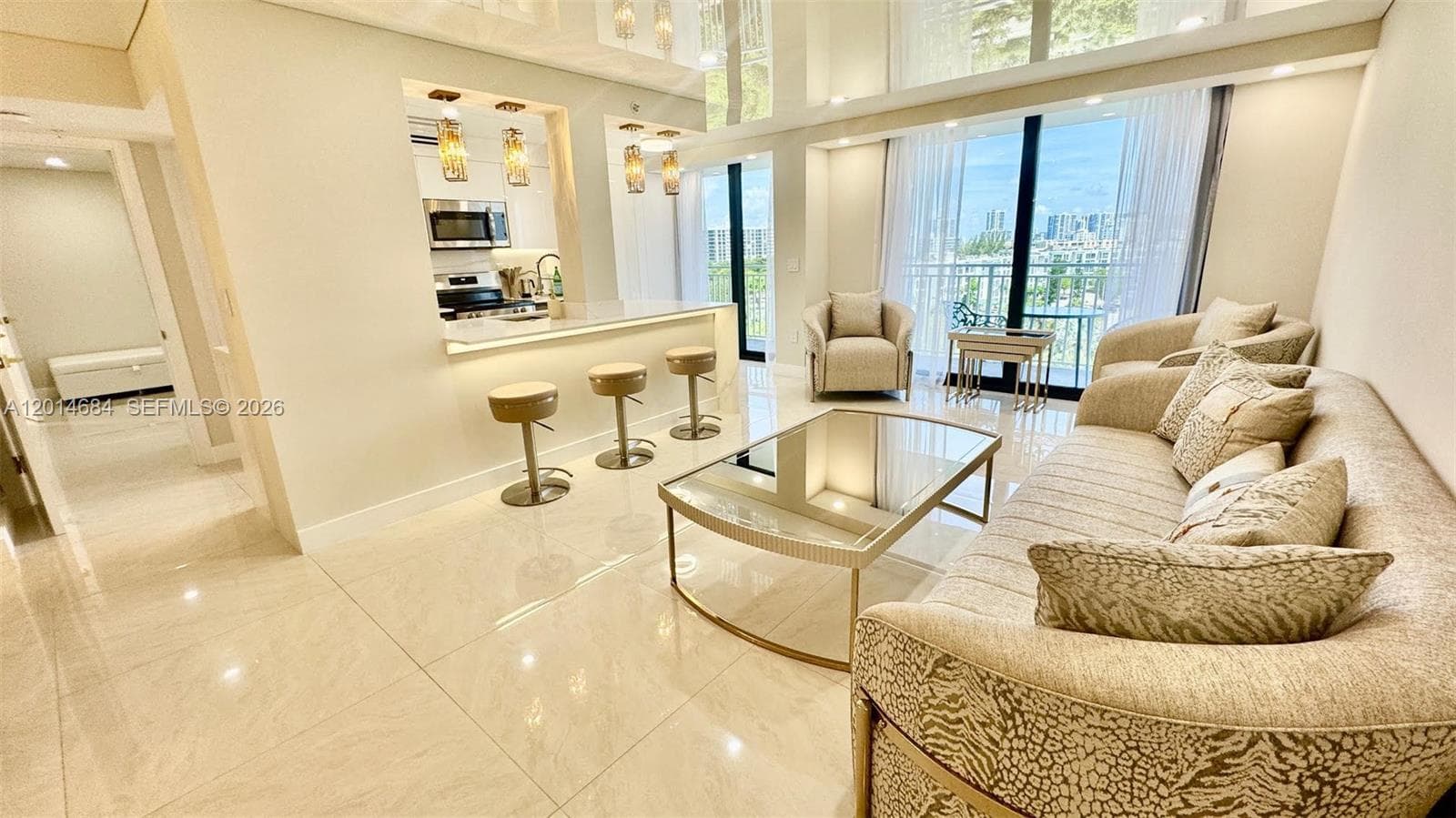 WINSTON TOWERS 600 CONDO · #811 in Sunny Isles Beach - Photo 3