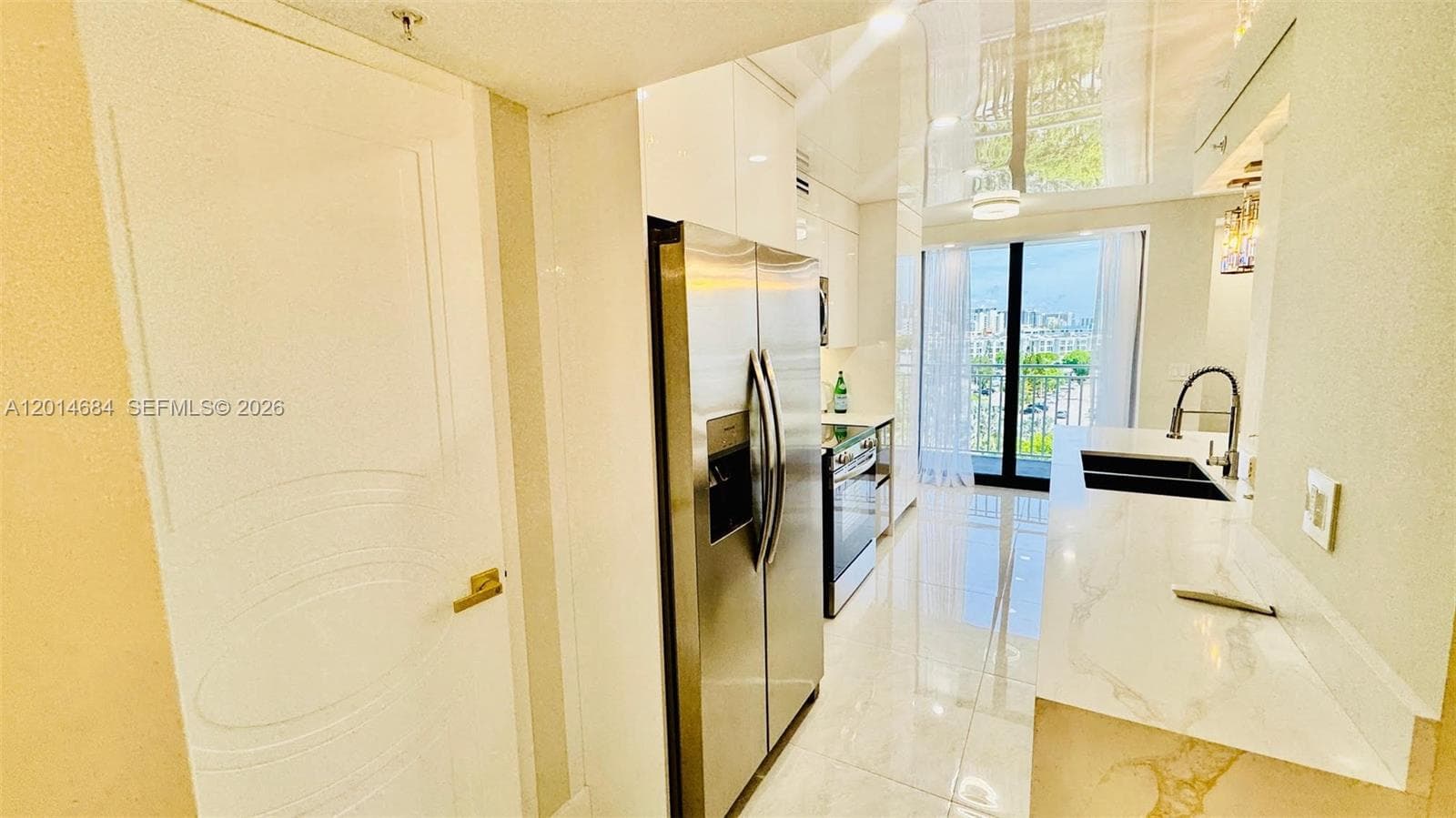 WINSTON TOWERS 600 CONDO · #811 in Sunny Isles Beach - Photo 32