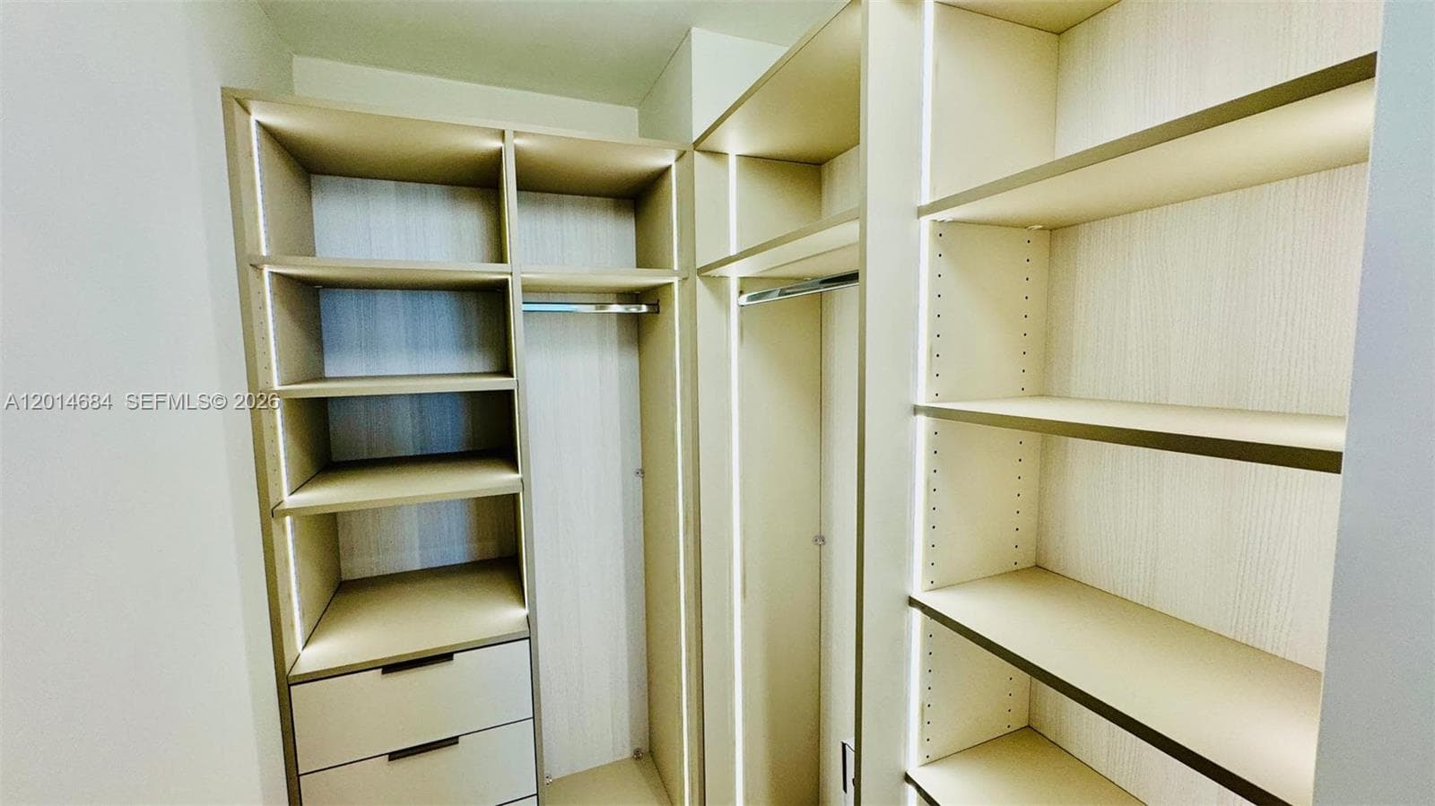 WINSTON TOWERS 600 CONDO · #811 in Sunny Isles Beach - Photo 55