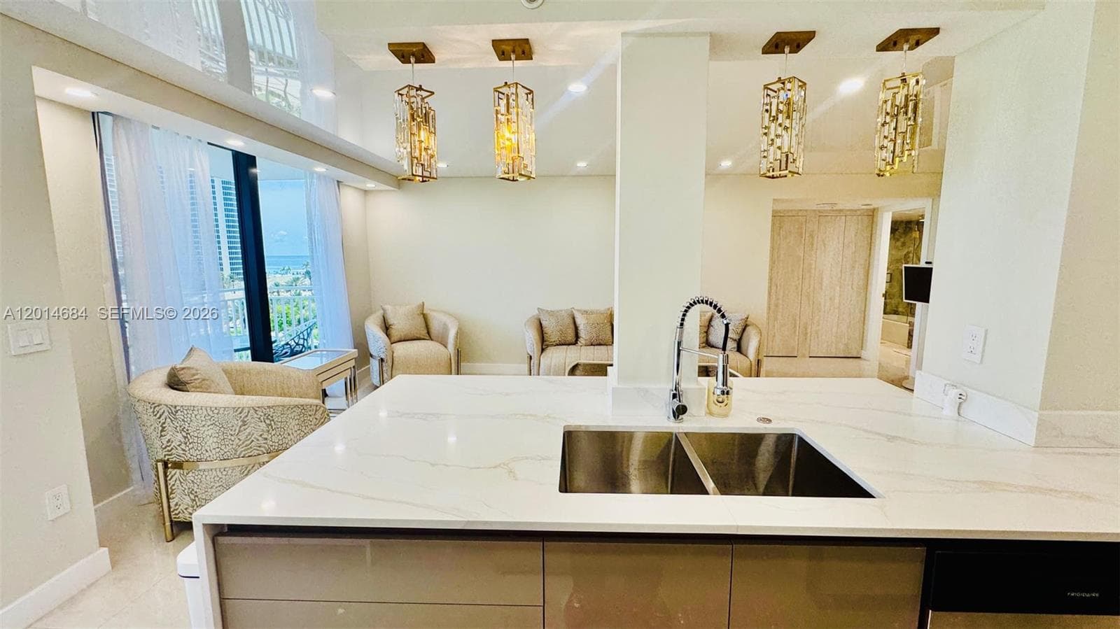 WINSTON TOWERS 600 CONDO · #811 in Sunny Isles Beach - Photo 11