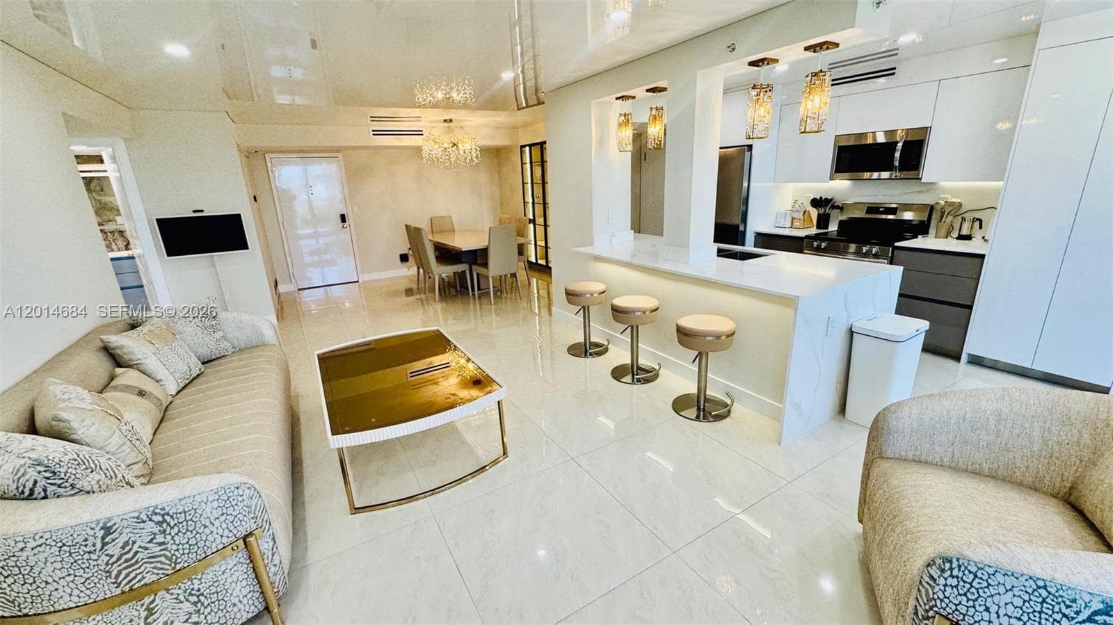 WINSTON TOWERS 600 CONDO · #811 in Sunny Isles Beach - Photo 4