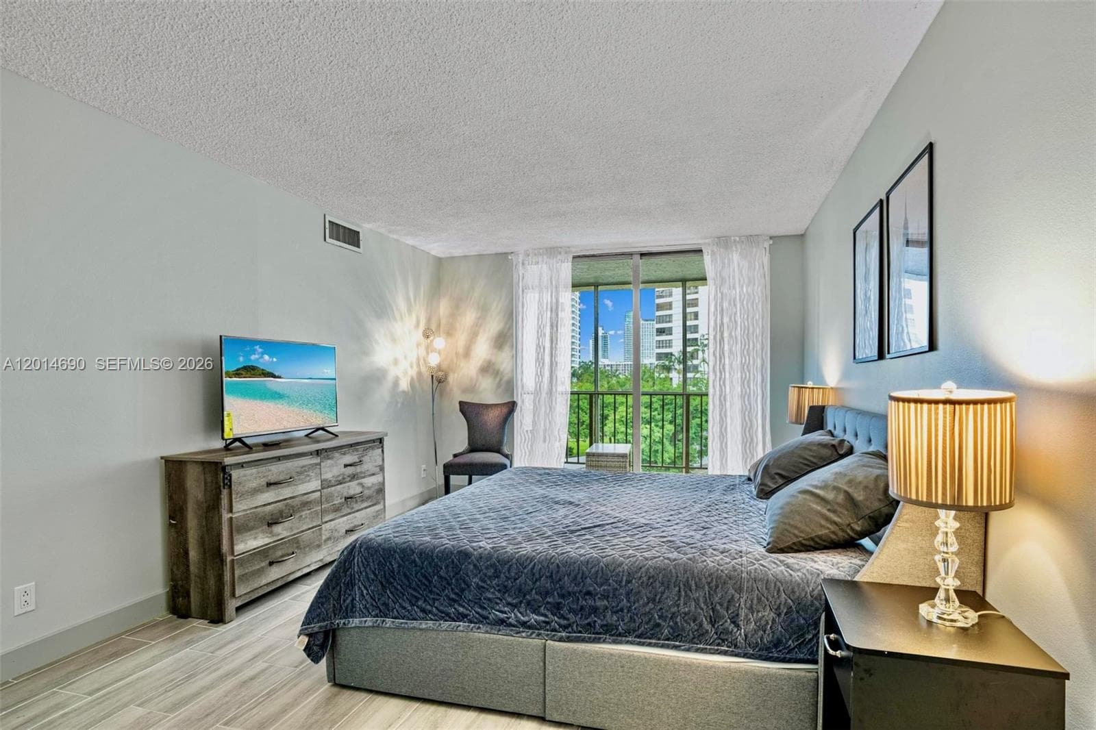 DESOTO PARK CONDO · #518 in Hallandale Beach - Photo 16