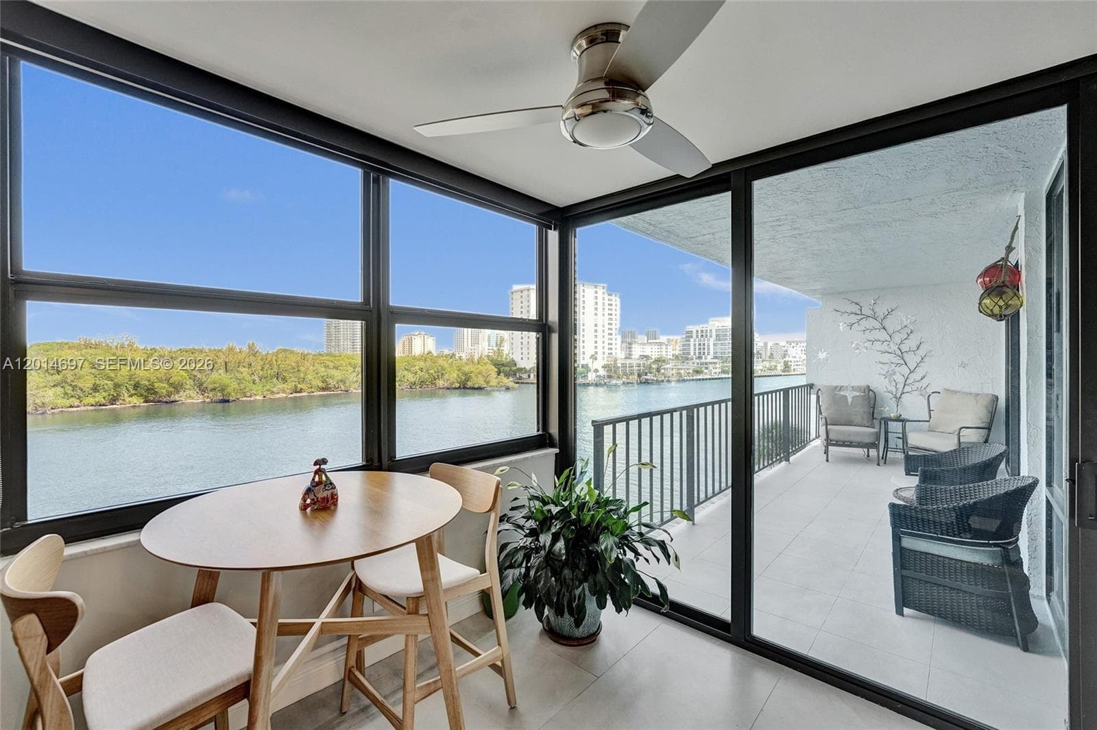 Corinthian · #4F in Fort Lauderdale - Photo 38