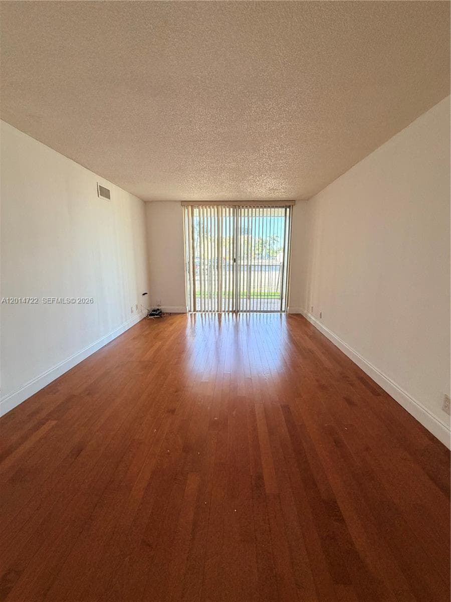 DESOTO PARK CONDO · #118 in Hallandale Beach - Photo 13