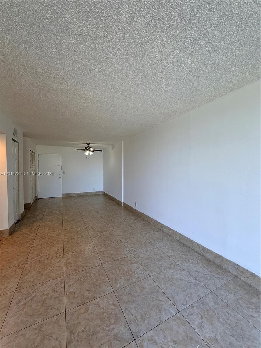 DESOTO PARK CONDO · #118 in Hallandale Beach - Photo 3