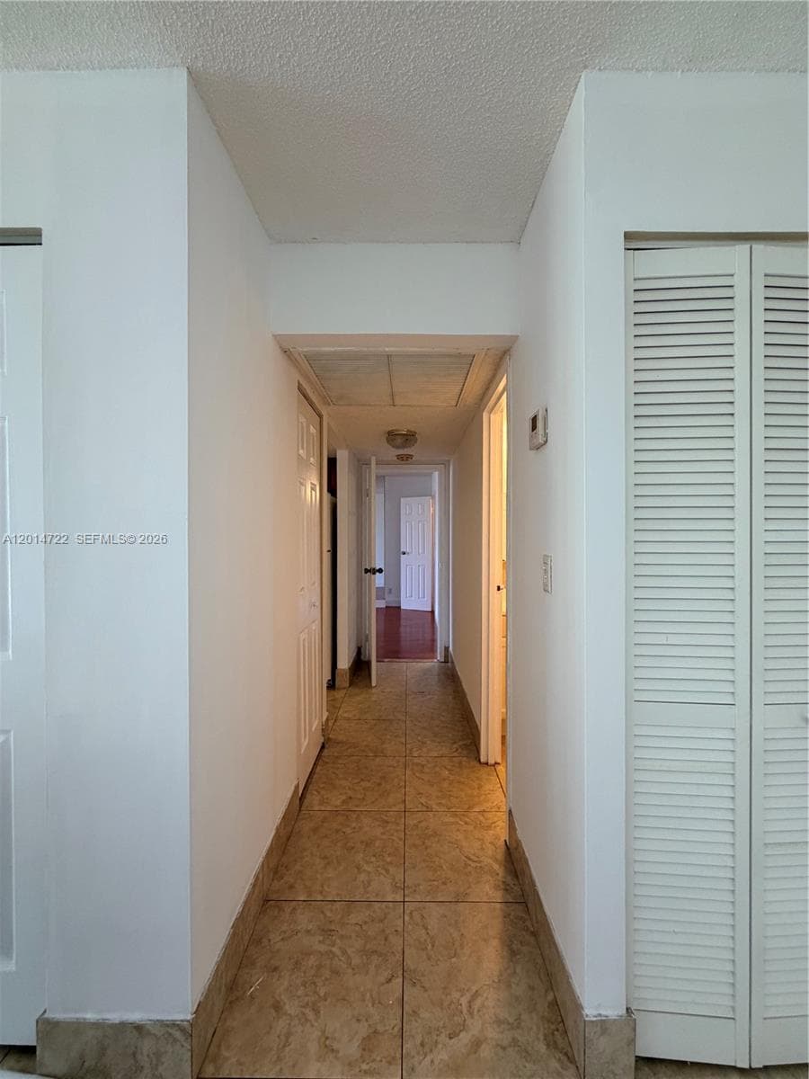 DESOTO PARK CONDO · #118 in Hallandale Beach - Photo 8