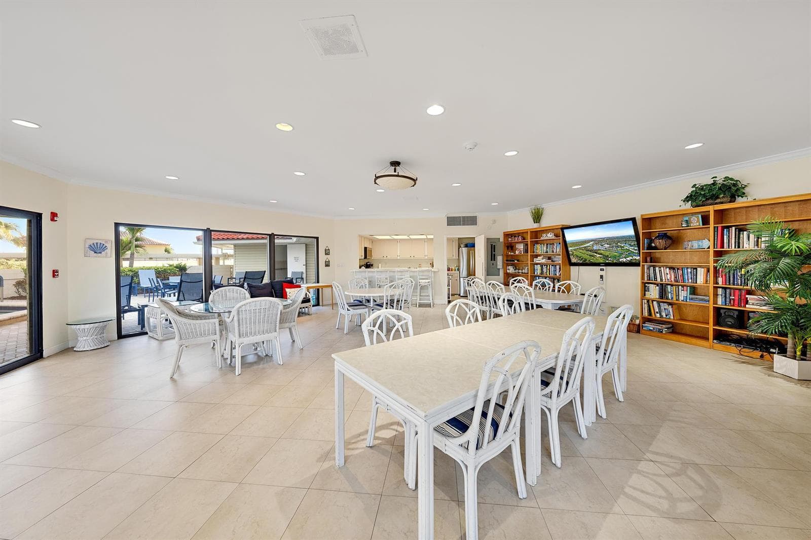 5480 N Ocean Dr
