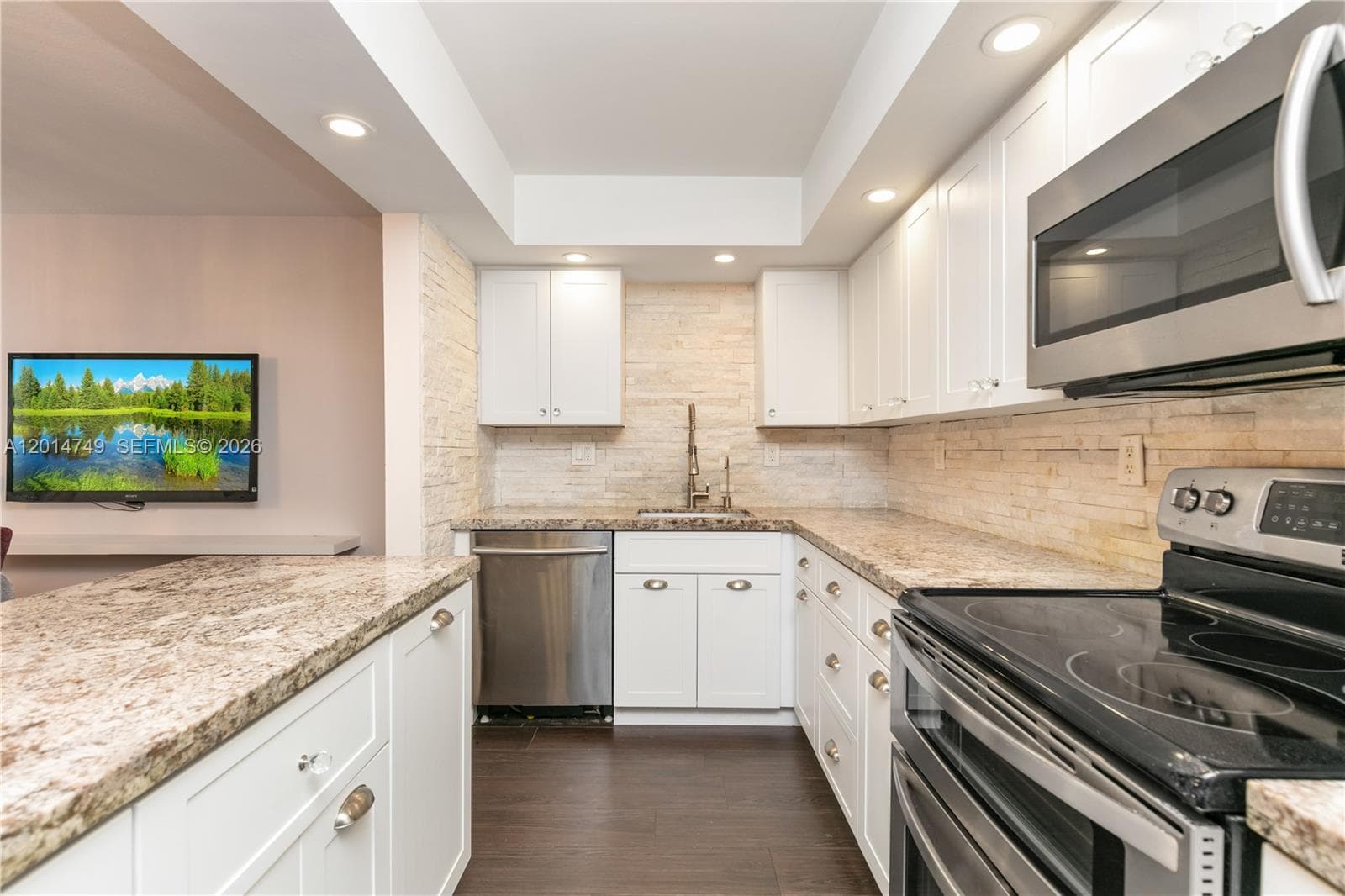 VILLA DORADA CONDO NO 1 · #PH-10 in Aventura - Photo 2