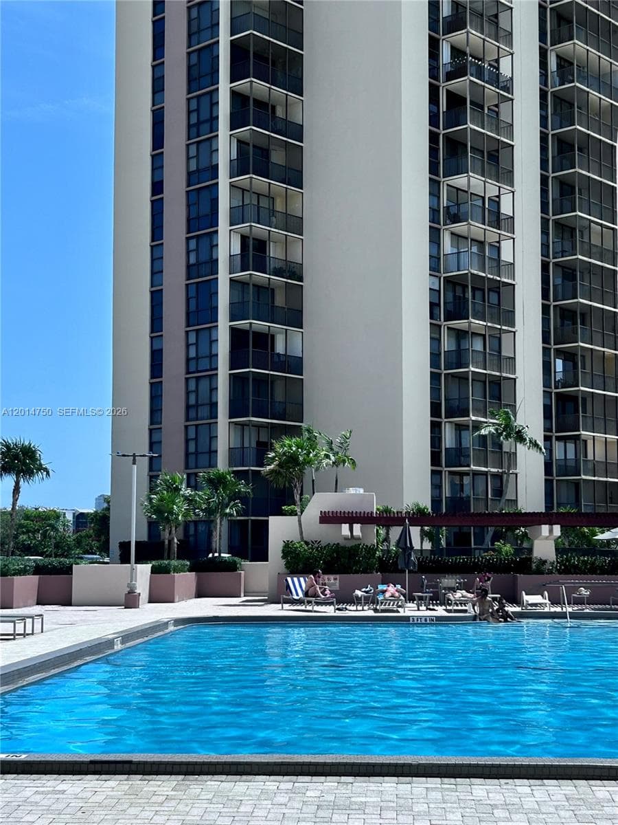 20365 W Country Club Dr #TH24 photo 37