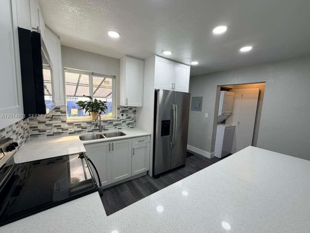 1500 NE 151st St #104 photo 13