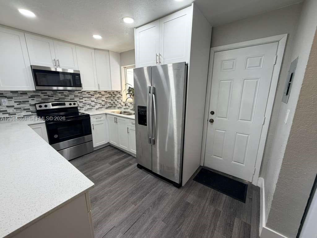 1500 NE 151st St #104 photo 15