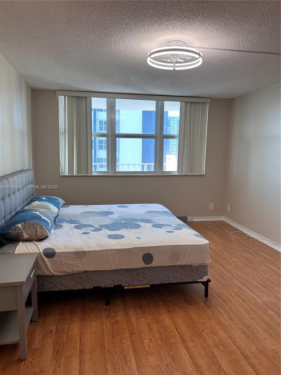 TRAFALGAR TOWERS CONDOMIN · #1203 in Hollywood - Photo 3