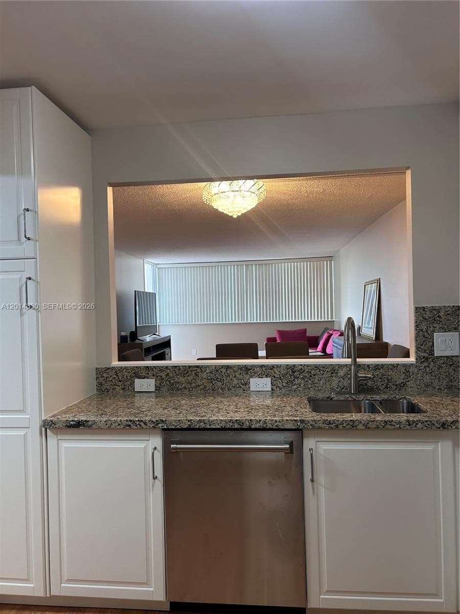 TRAFALGAR TOWERS CONDOMIN · #1203 in Hollywood - Photo 10