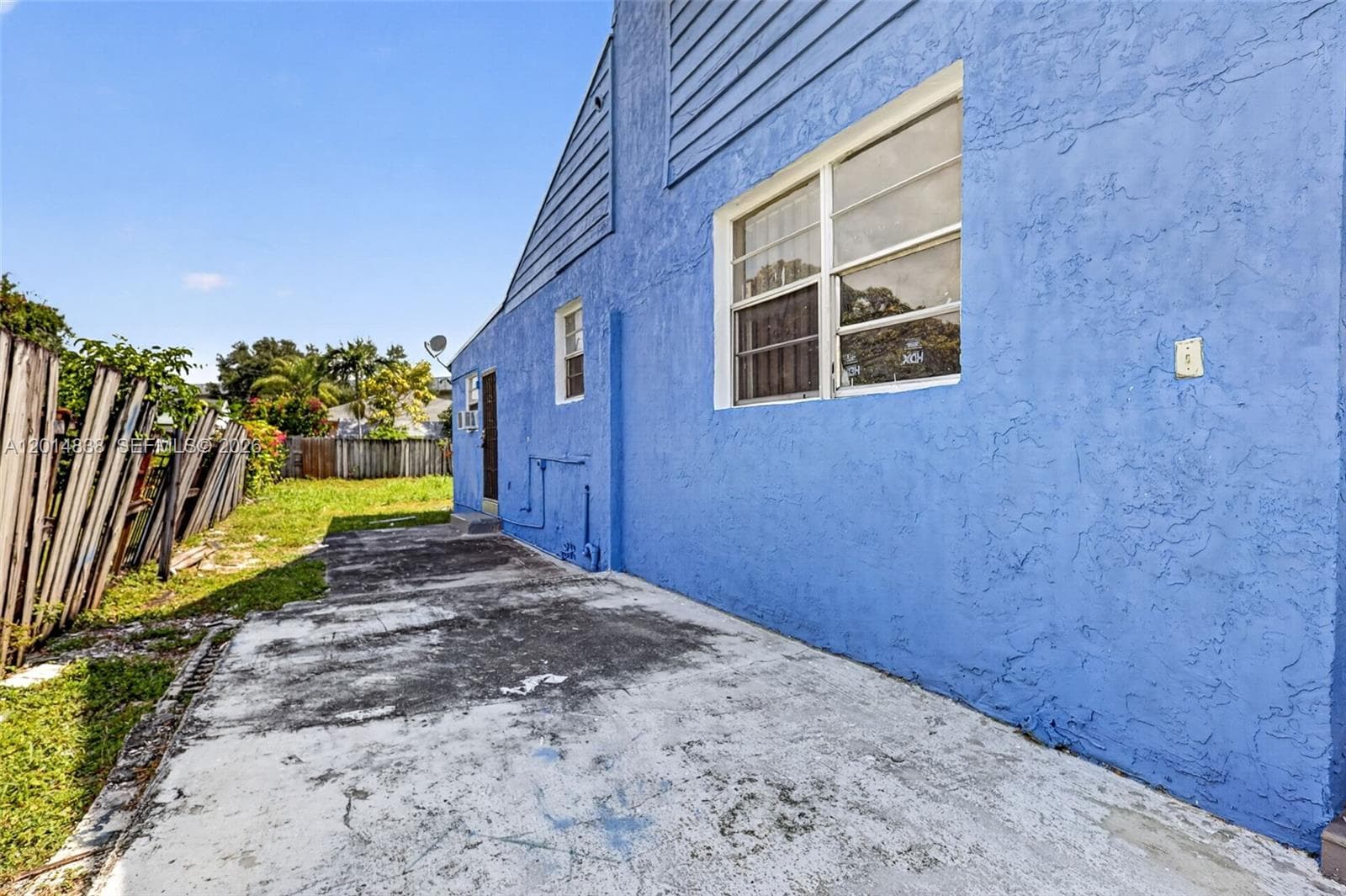 1211 NW 37th St photo 20