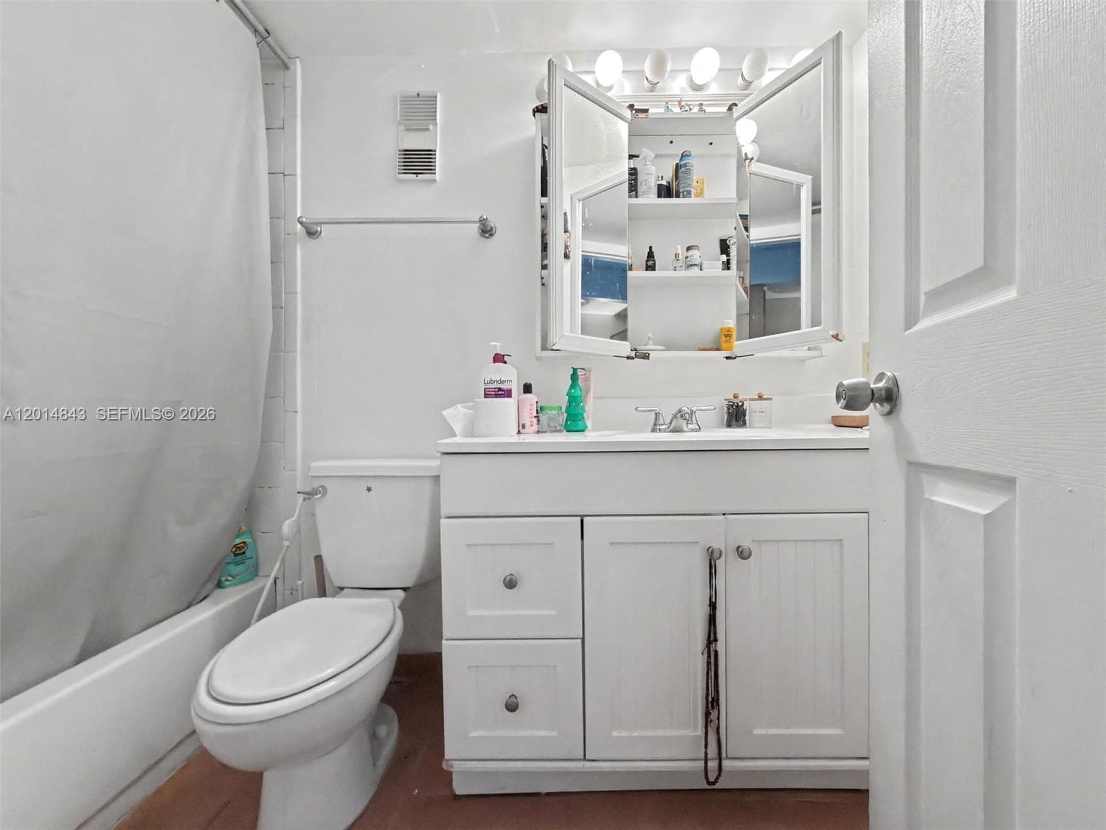 CYPRESS VILLAGE CONDO · #P16 in Miami Lakes - Photo 5