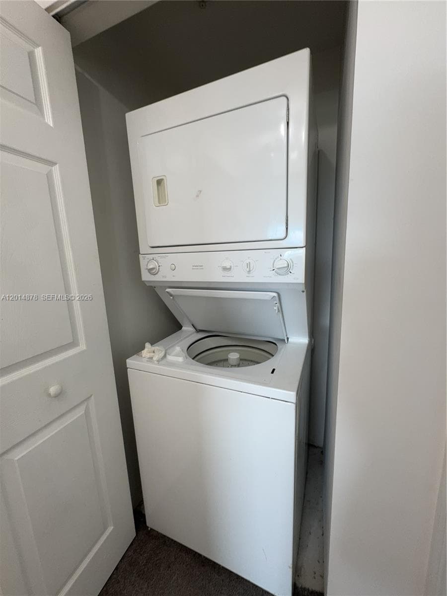 HOLLYWOOD STATION RES CON · #933 in Hollywood - Photo 12