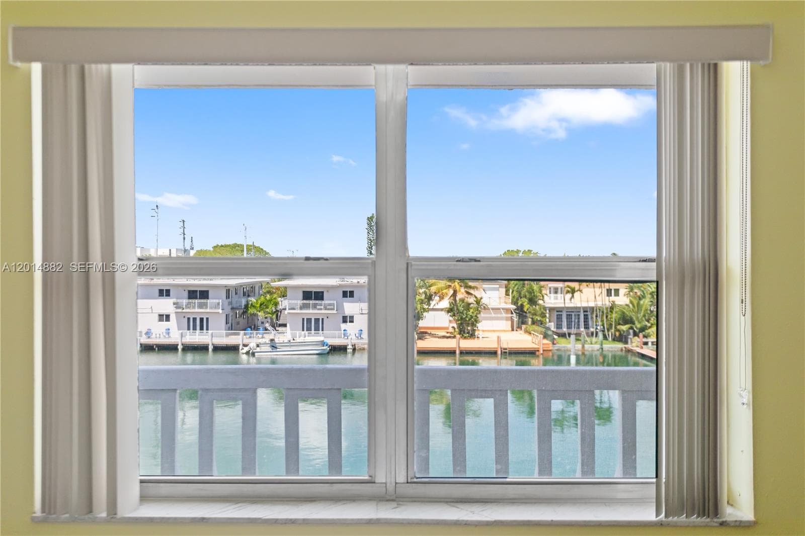 COLONNADE BAY CONDO · #302 in Miami Beach - Photo 38