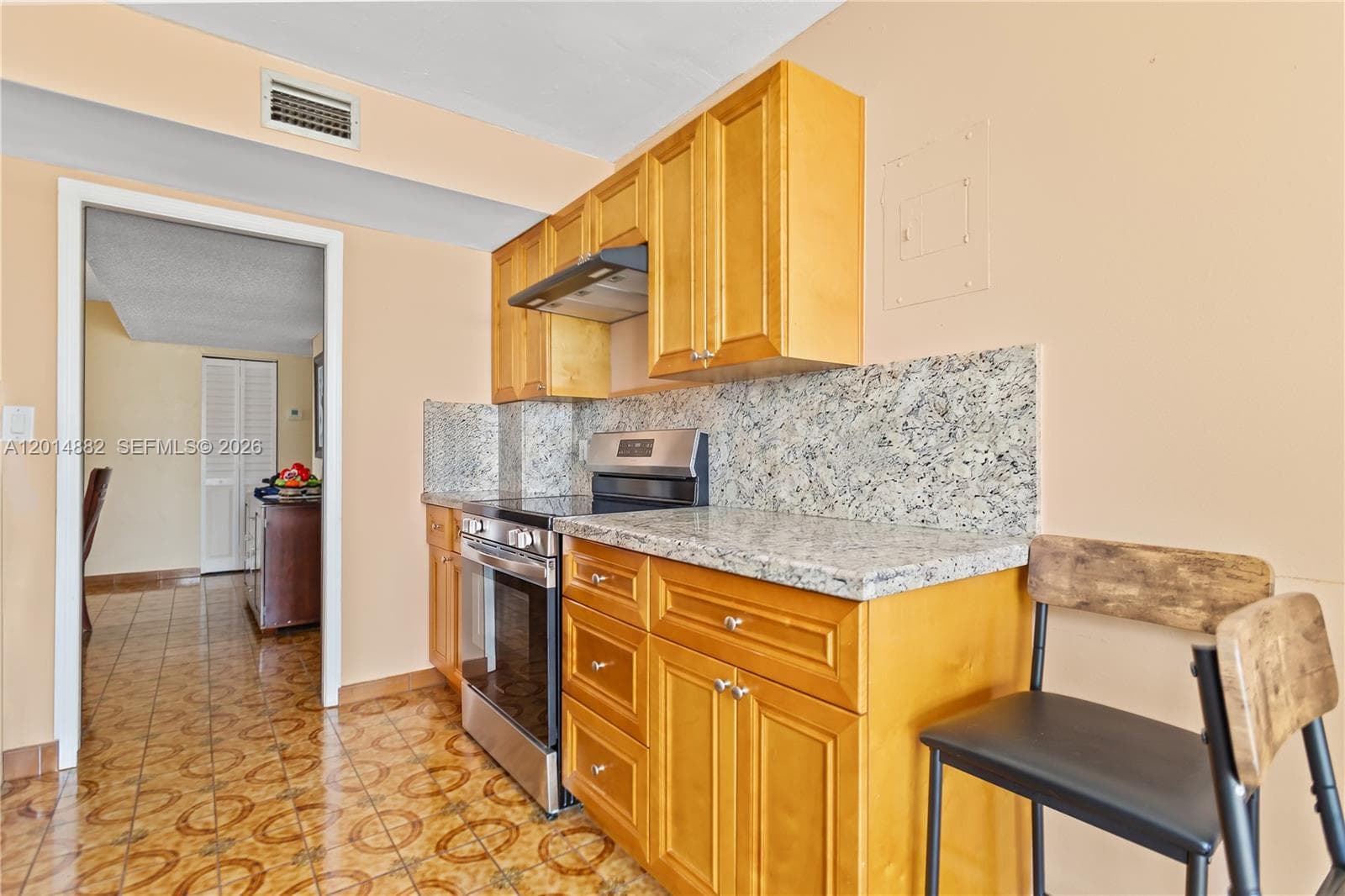 COLONNADE BAY CONDO · #302 in Miami Beach - Photo 14