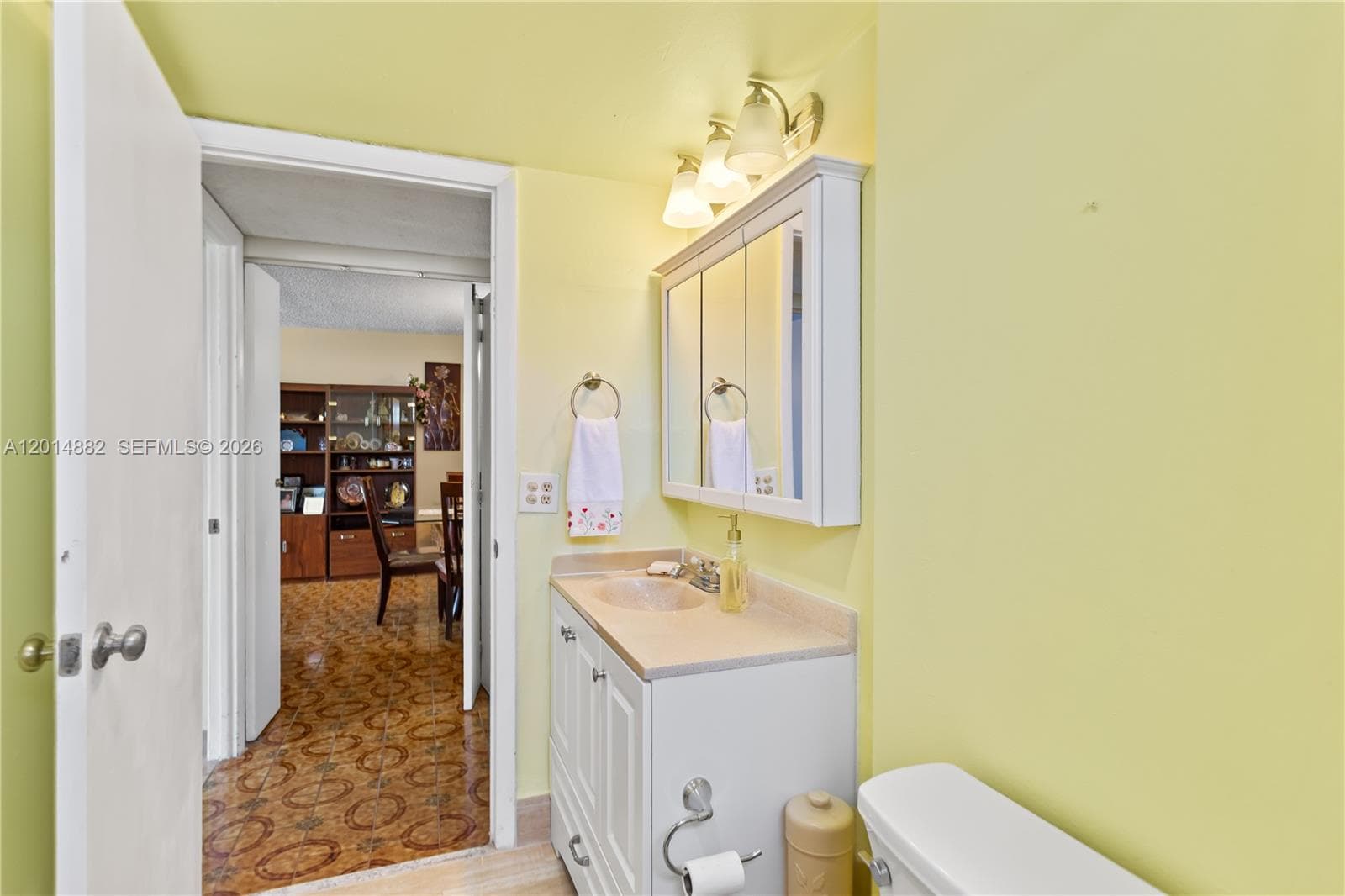 COLONNADE BAY CONDO · #302 in Miami Beach - Photo 29