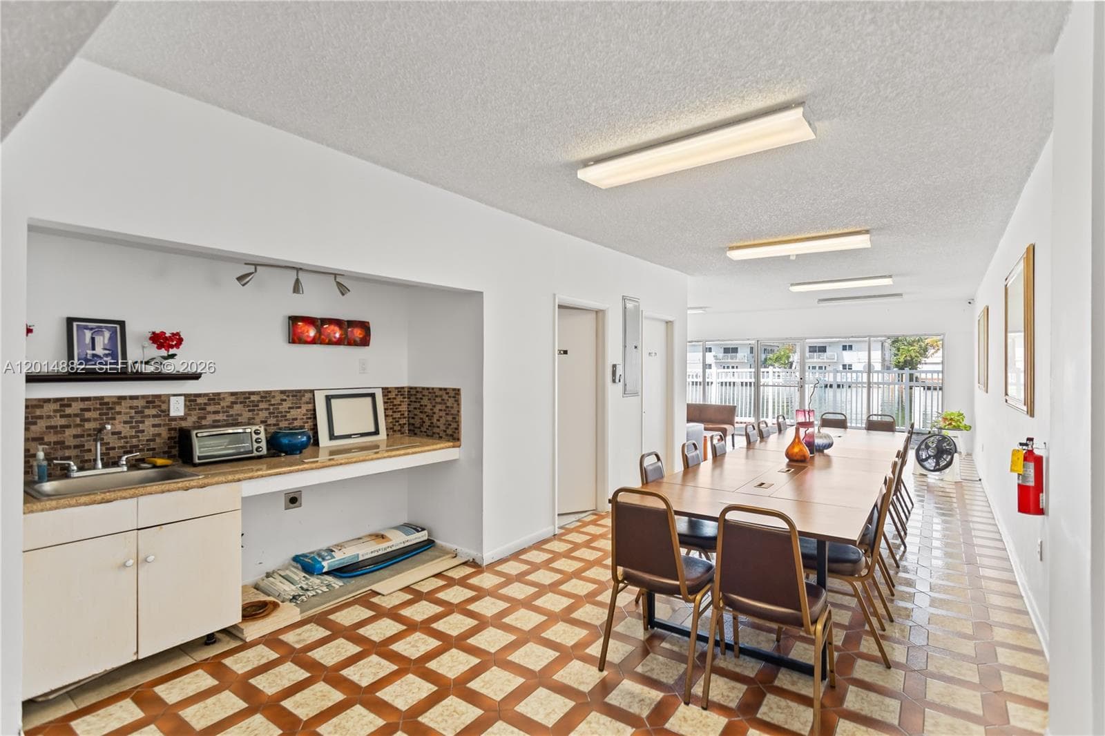 COLONNADE BAY CONDO · #302 in Miami Beach - Photo 4